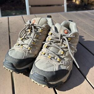 Merrell Moab 2 Vent Hiking Shoes - W7